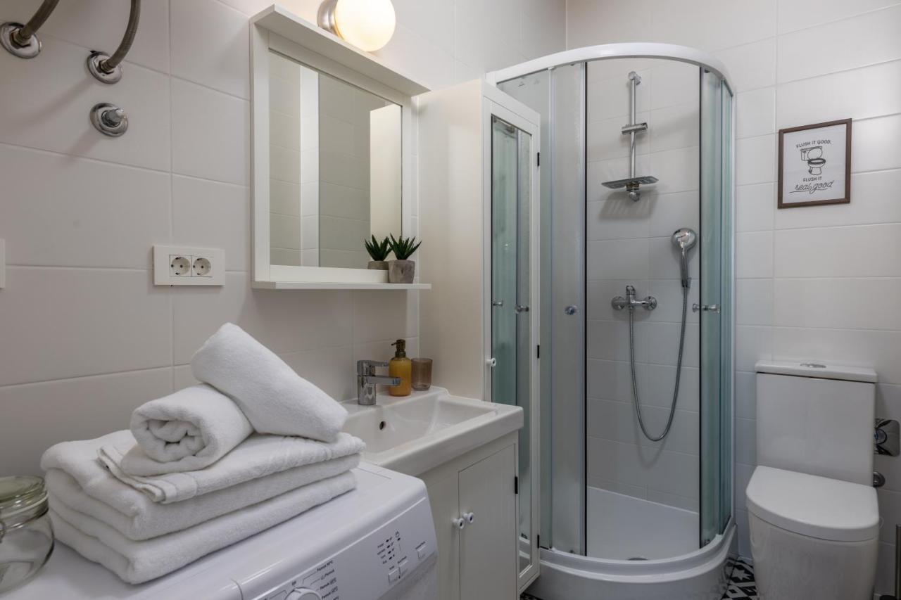 Agostini - Self Check-In Studios - Free Gated Parking On Site Rijeka Exterior foto