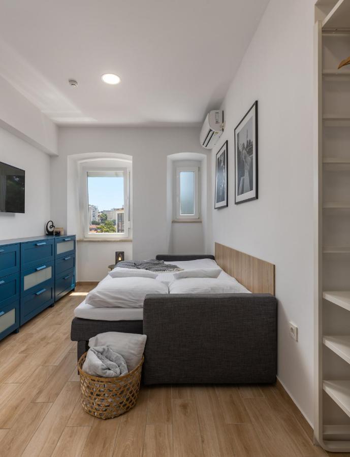 Agostini - Self Check-In Studios - Free Gated Parking On Site Rijeka Exterior foto