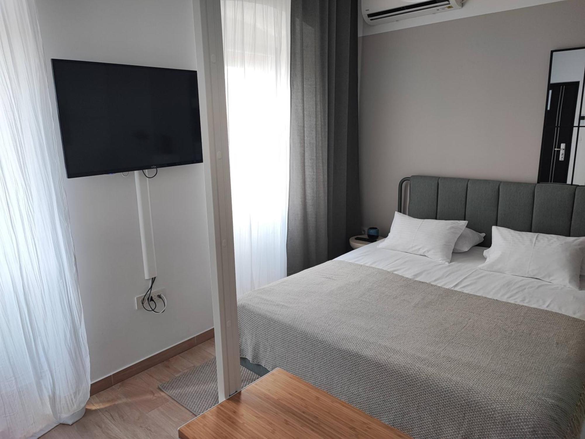 Agostini - Self Check-In Studios - Free Gated Parking On Site Rijeka Exterior foto